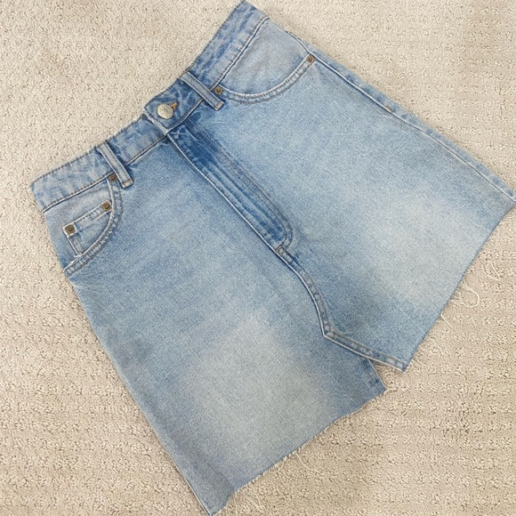 ZARA Denim Skirt - Picture 2 of 4